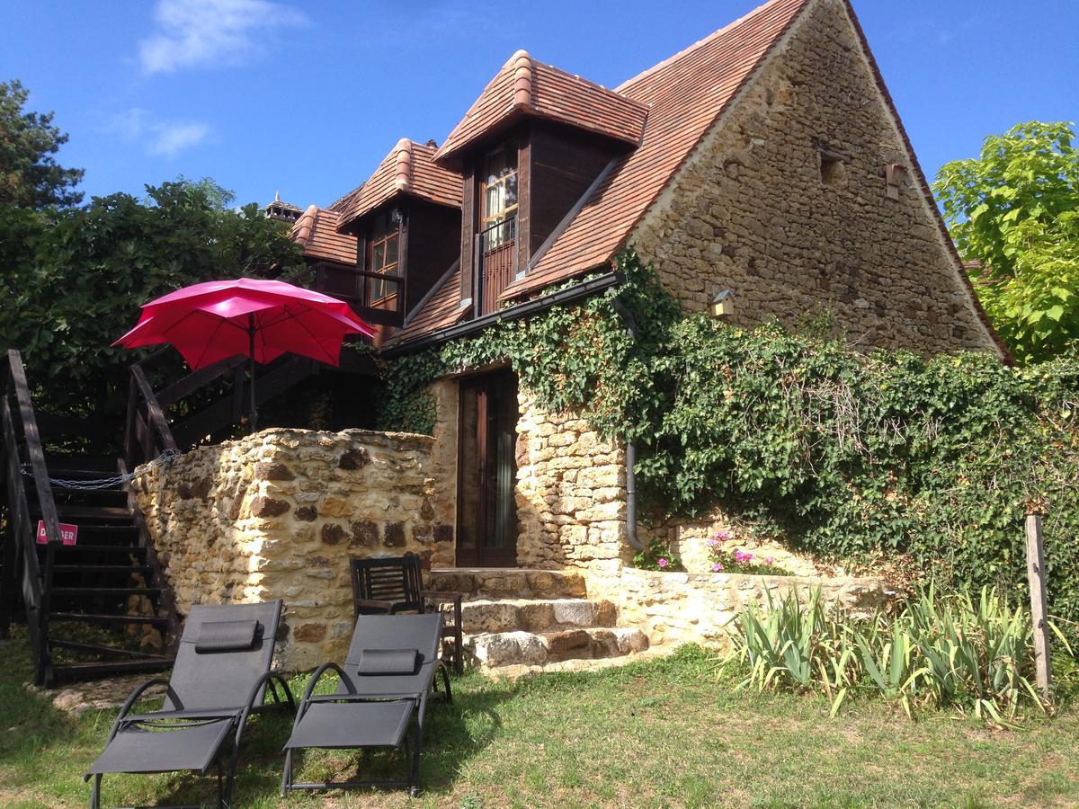 Lo Petit Cretsou Bed & Breakfast Simeyrols Bagian luar foto